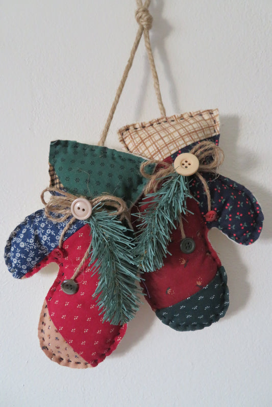 Hanging Mittens